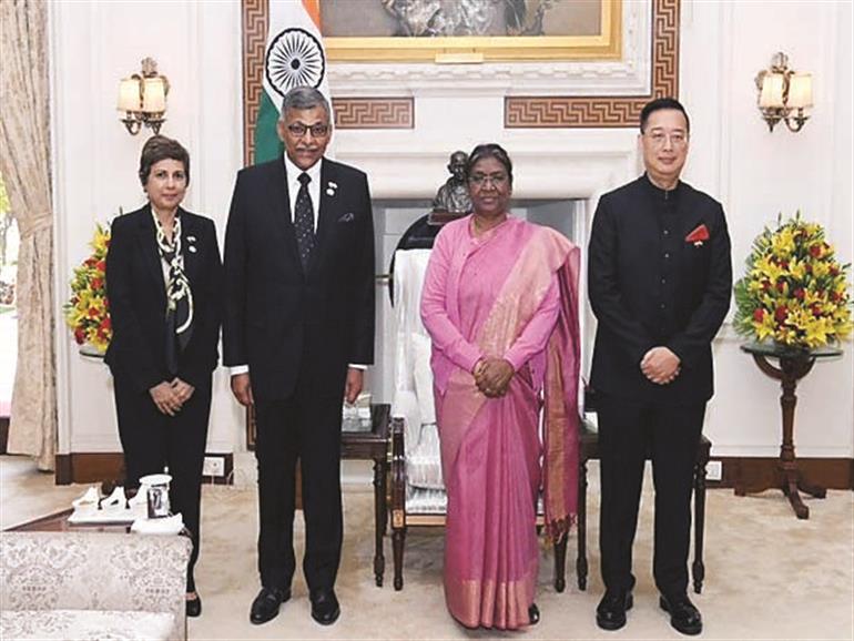 Singapore Chief Justice calls on President Murmu discusses role of tech in ensuring justice accessible for all