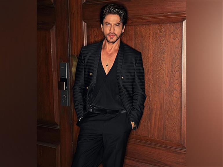 Shah Rukh Khan keeps his promise, video calls 60-year-old fan