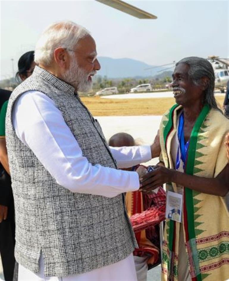 Pm Modi Meets Padma Awardees In Odisha Acknowledges Their Rich Contributions