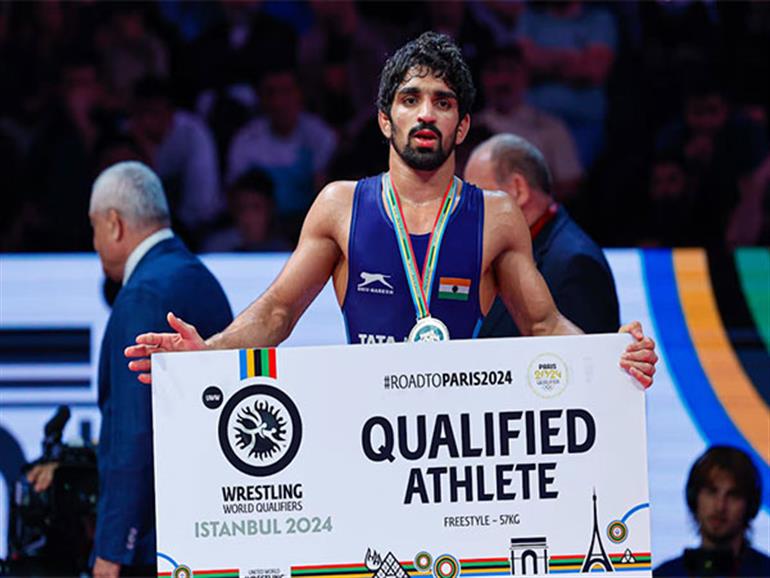 World Wrestling Olympic Qualifiers India end campaign with two quotas