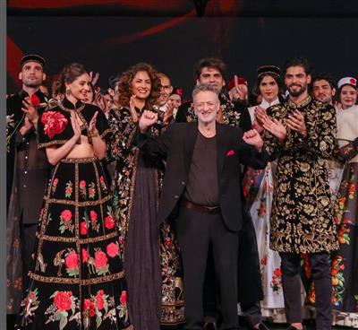 Ananya Panday in Rohit Bal's ensemble bring glam to grand finale of Lakme Fashion Week X FDCI 2024